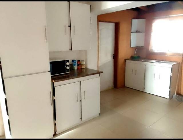 2 BEDROOM HOUSE FOR SALE IN ORLANDO